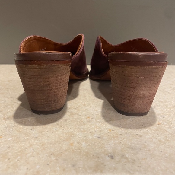 FREE PEOPLE Anya Suede Block Heel Mules Burgundy Pointed Toe Boho Western - Picture 3 of 13